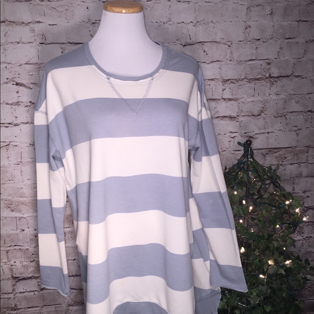 😍Altar’d State Tunic